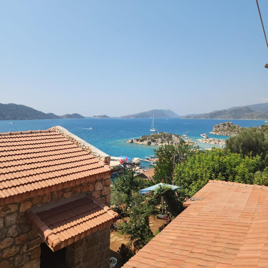 Kaleköy, Kaleköy Antalya, Kaleköy Demre, Kaleköy Kekova, Kaleköy’e teknesiz nasıl gidilir, Kaleköy teknesiz ulaşım, Kaleköy yürüyüş, Kaleköy yürüyüş rotası, Kaleköy karadan ulaşım, Kaleköy araçla nasıl gidilir, Kaleköy Üçağız, Simena Antik Kenti, Simena Kalesi, Kekova gezilecek yerler, Demre gezilecek yerler, Antalya gezilecek yerler, Kaleköy frenk inciri dondurması, Kaleköy dondurma, Antalya gezi rehberi