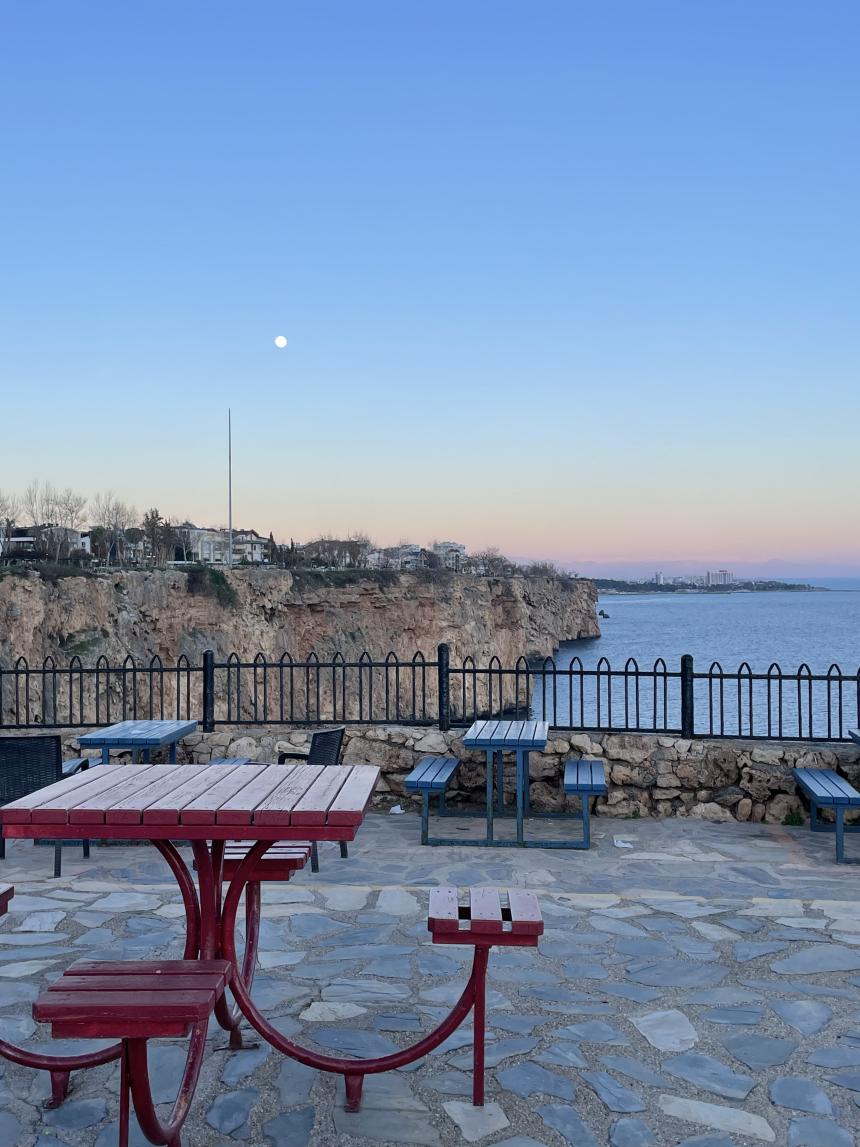Deniz Yüzü Kafe Antalya falez manzarası
